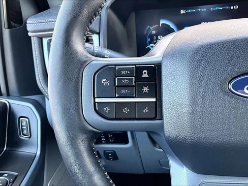 Used 2024 Ford F150 Lightning Flash image 24