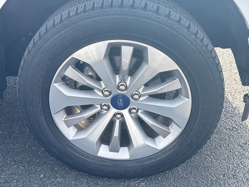 Used 2017 Ford F150 XL w/ Equipment Group 101A Mid image 9