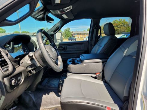 New 2026 RAM 5500 Tradesman image 19