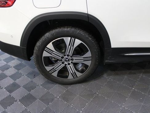 New 2024 Mercedes-Benz EQB 300 4MATIC image 11