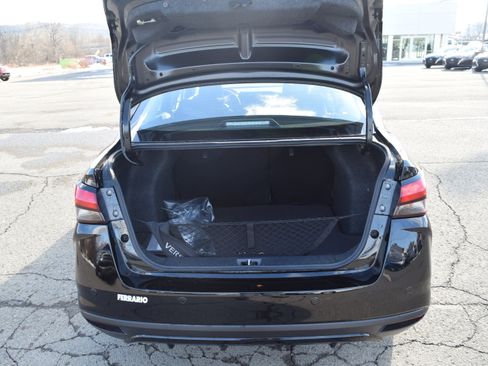 New 2025 Nissan Versa SR w/ Trunk Package image 9