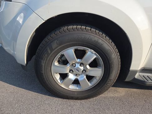 Used 2012 Ford Escape Limited FWD image 9