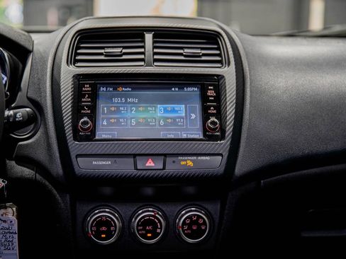 Used 2021 Mitsubishi Outlander Sport SE image 11