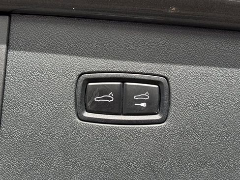 Used 2021 Porsche Cayenne Base image 8