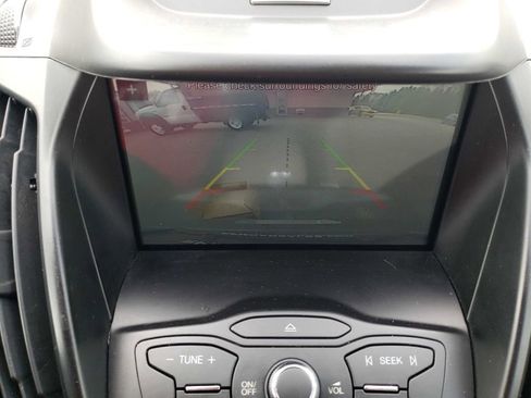 Used 2016 Ford Escape SE w/ Equipment Group 201A FWD image 14