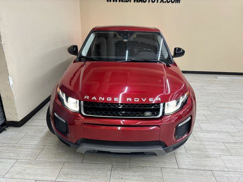 Used 2018 Land Rover Range Rover Evoque SE AWD/4WD image 3