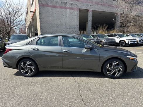 New 2026 Hyundai Elantra Limited w/ Cargo Package image 8