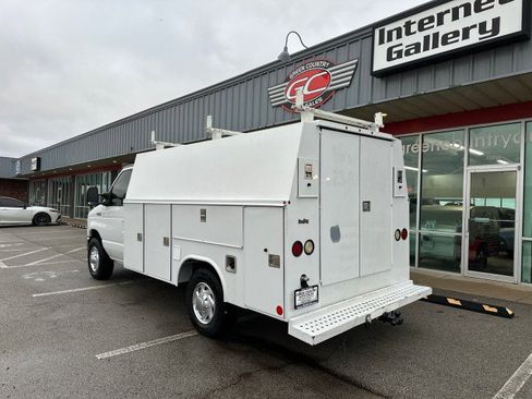 Used 2015 Ford E-350 and Econoline 350 Super Duty w/ Power Windows & Locks Group image 4
