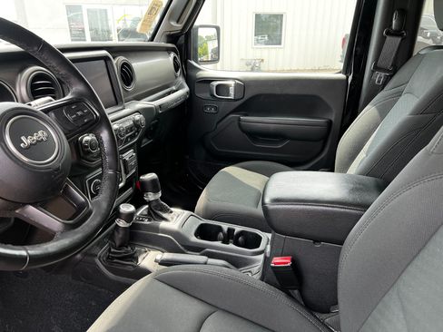 Used 2022 Jeep Wrangler Sport AWD/4WD image 8