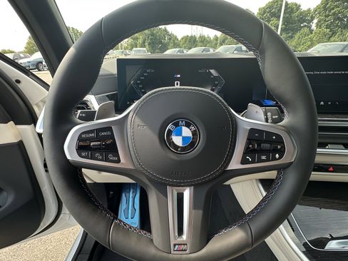 Used 2026 BMW X5 M60i w/ Executive Package AWD/4WD image 16