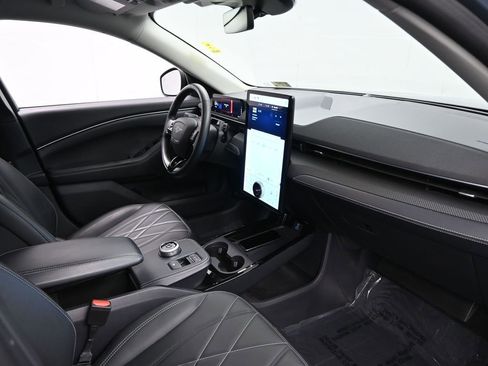 Used 2024 Ford Mustang Mach-E Select image 11