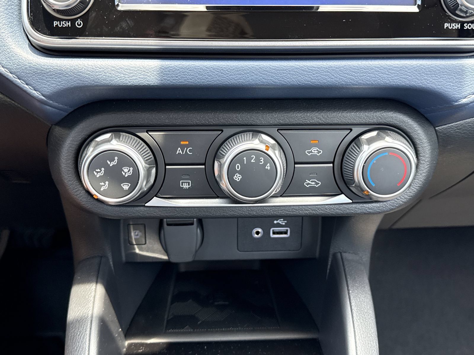 Used 2025 Nissan Versa SV w/ Trunk Package FWD image 23