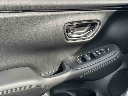 New 2026 Honda HR-V LX image 13