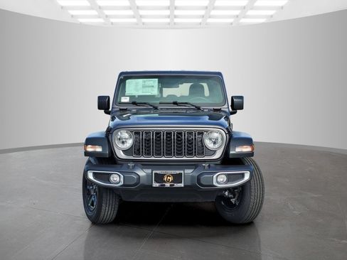 New 2026 Jeep Gladiator Sport AWD/4WD image 3