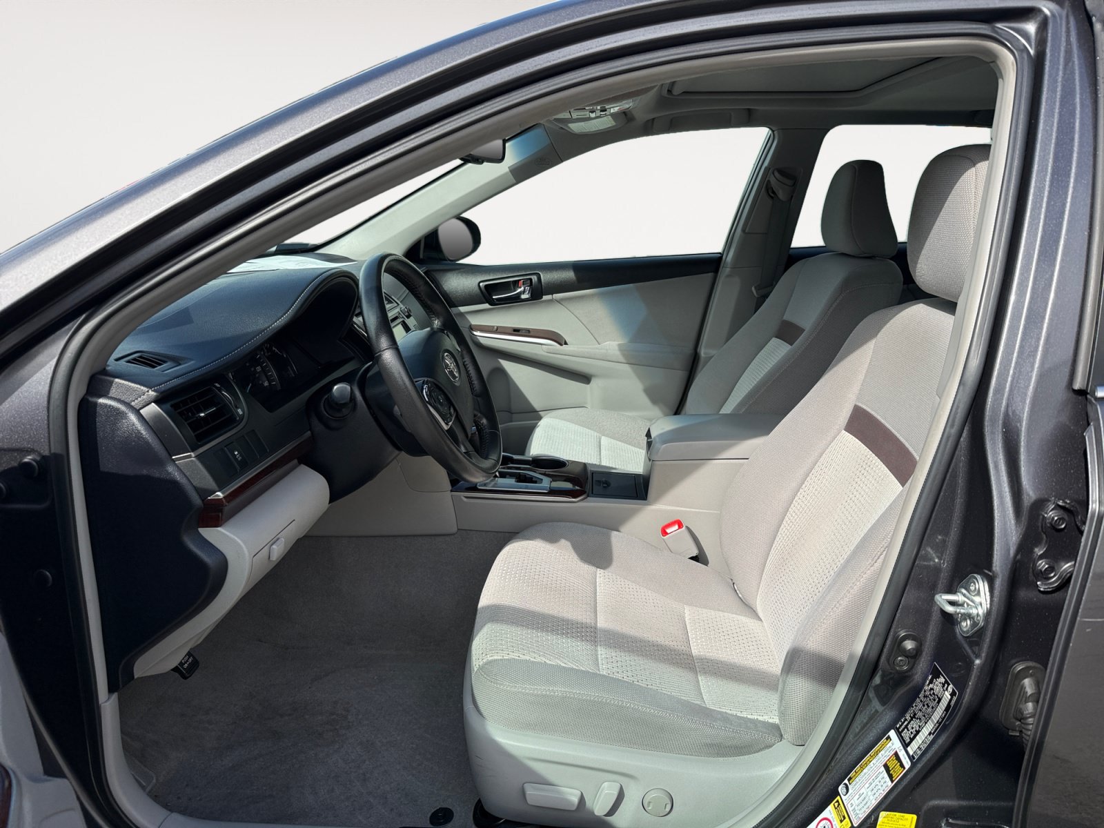 Used 2012 Toyota Camry XLE w/ Convenience Pkg FWD image 10