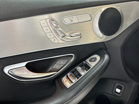 Used 2019 Mercedes-Benz C 300 Sedan image 15