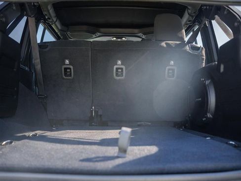 Used 2020 Jeep Wrangler Unlimited Sahara image 8