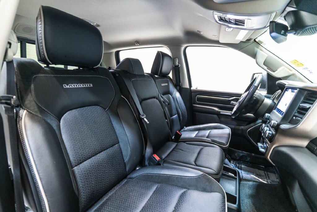 Used 2022 RAM 1500 Laramie AWD/4WD image 16