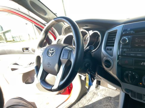Used 2012 Toyota Tacoma 4x4 Access Cab V6 image 25
