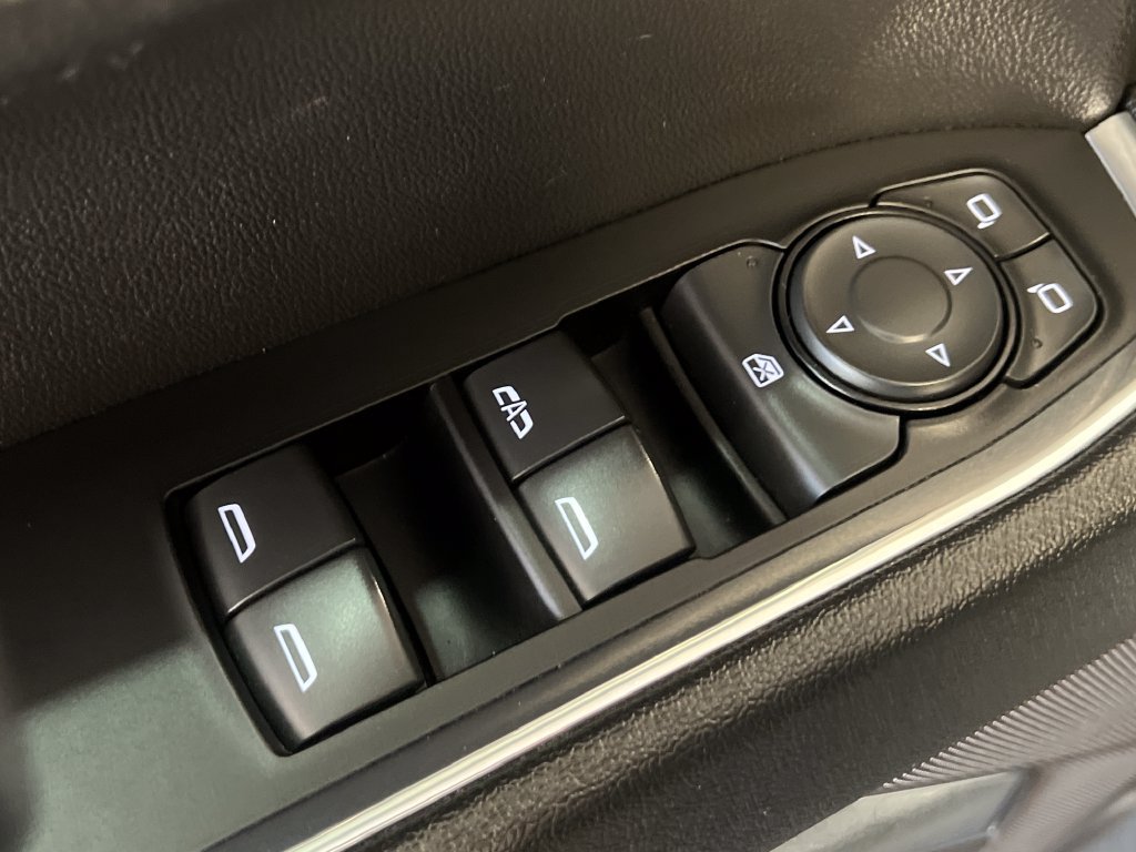 Used 2024 Chevrolet Silverado 1500 RST AWD/4WD image 38