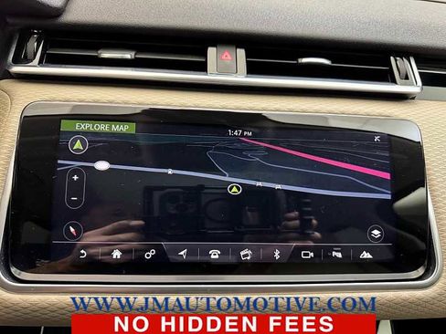 Used 2018 Land Rover Range Rover Velar S image 27