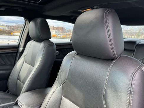 Used 2014 Ford Taurus Limited w/ Equipment Group 301A image 10