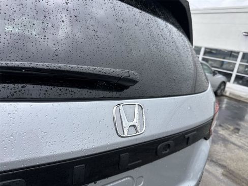 Used 2026 Honda Pilot Black Edition image 10