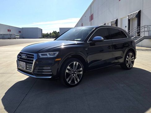 Used 2018 Audi SQ5 Premium Plus w/ Navigation Package AWD/4WD image 1