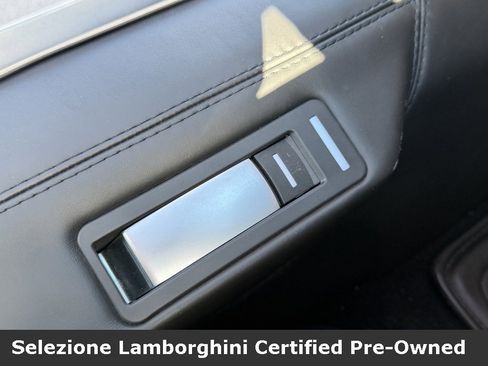 Used 2018 Lamborghini Aventador S image 58