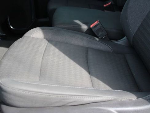 Used 2025 Chevrolet Silverado 1500 LT image 34