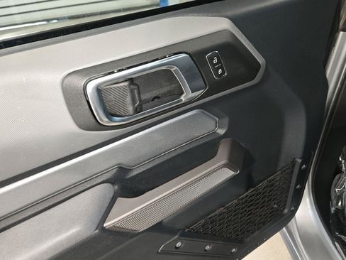Used 2023 Ford Bronco Black Diamond AWD/4WD image 18