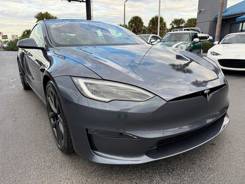 Used 2023 Tesla Model S Plaid image 3