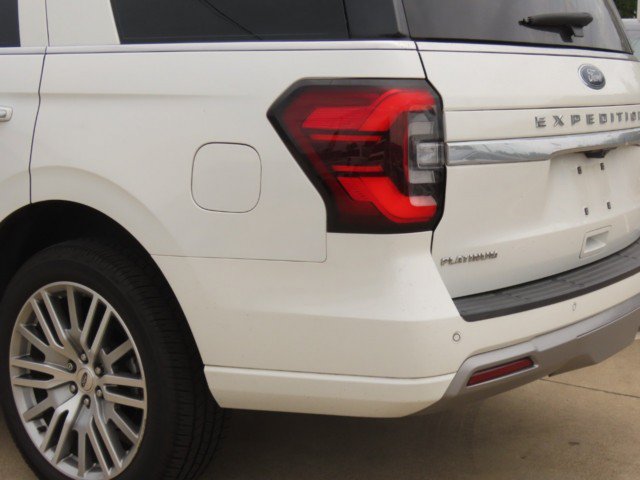 Used 2023 Ford Expedition Platinum RWD image 11