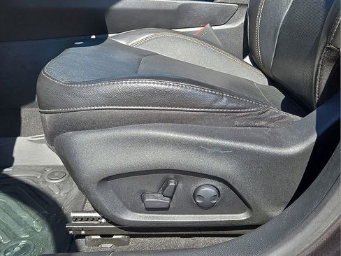 Used 2023 Jeep Compass Latitude image 25