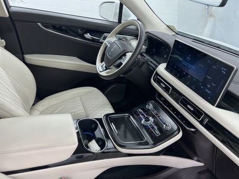 Certified 2022 Lincoln Nautilus Black Label AWD/4WD image 25