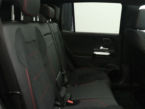 New 2025 Mercedes-Benz GLB 250 image 10