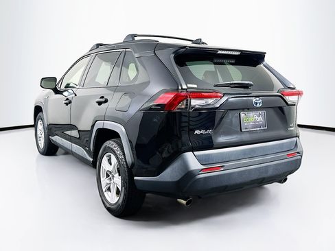 Used 2019 Toyota RAV4 LE AWD/4WD image 5