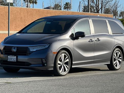 Used 2021 Honda Odyssey Touring image 8