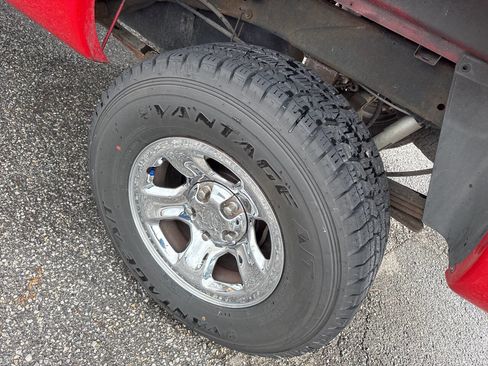 Used 2004 Dodge Ram 1500 Truck SLT w/ Quad Cab Value Group image 15