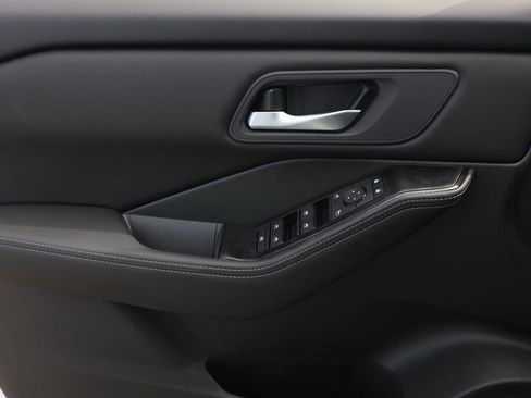 New 2026 Nissan Rogue SV image 24