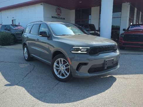 Used 2024 Dodge Durango GT AWD/4WD image 3