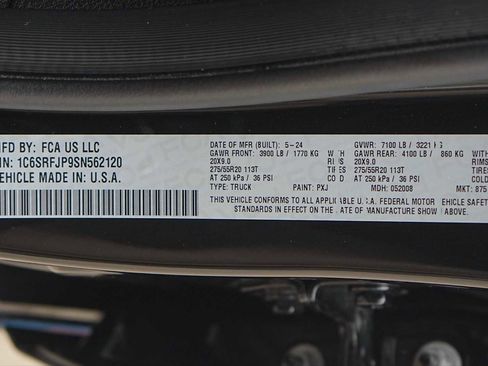 Used 2025 RAM 1500 Laramie AWD/4WD image 30