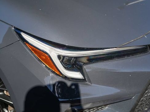 Used 2024 Toyota Corolla SE FWD image 3