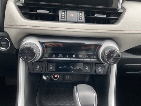 Used 2024 Toyota RAV4 XLE Premium image 21