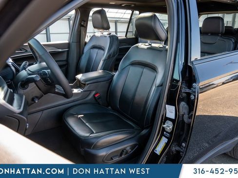 Used 2024 Jeep Grand Cherokee L Limited w/ Luxury Tech Group II AWD/4WD image 4