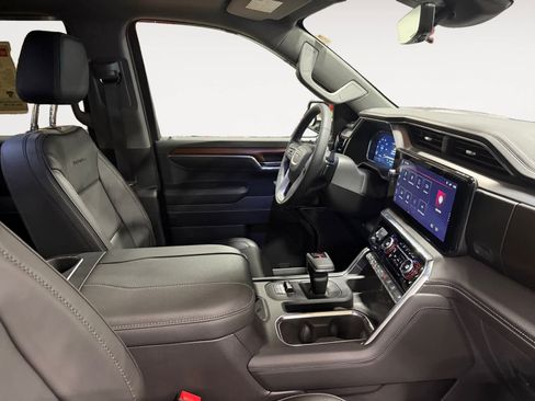 Used 2023 GMC Sierra 1500 Denali w/ Denali Reserve Package AWD/4WD image 16