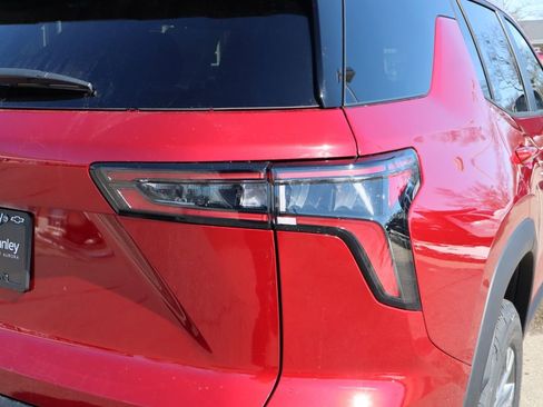 New 2026 Chevrolet Equinox LT w/ Convenience Package II image 30