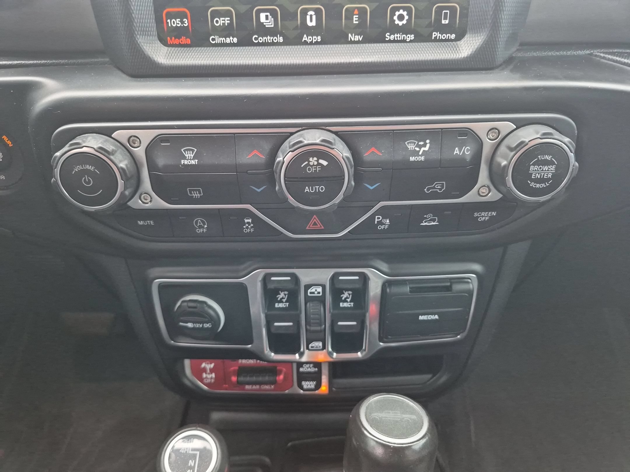 Used 2020 Jeep Gladiator Rubicon AWD/4WD image 18