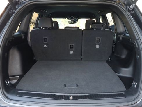 Used 2023 Jeep Grand Cherokee Altitude image 9