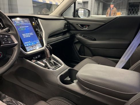 Certified 2025 Subaru Outback Premium w/ Popular Package #1A image 14